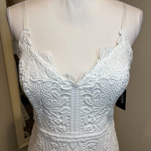 NWT Guess White Sleeveless Lace Trumpet Sheath Dress, Size 10 - Picture 4 of 16